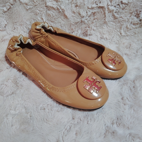 Tory Burch Shoes - Tory Burch Patent Camel Tan Logo Ballet Flats